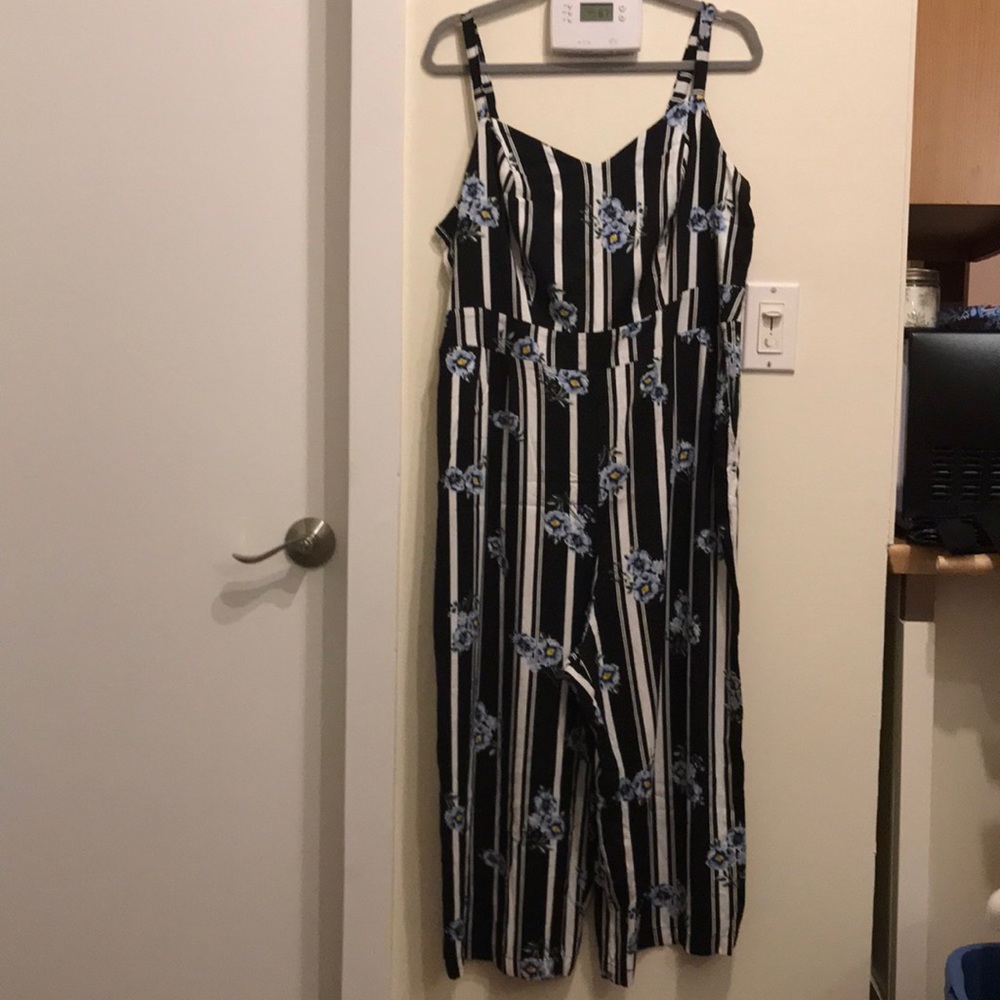 Torrid size 2 jumpsuit